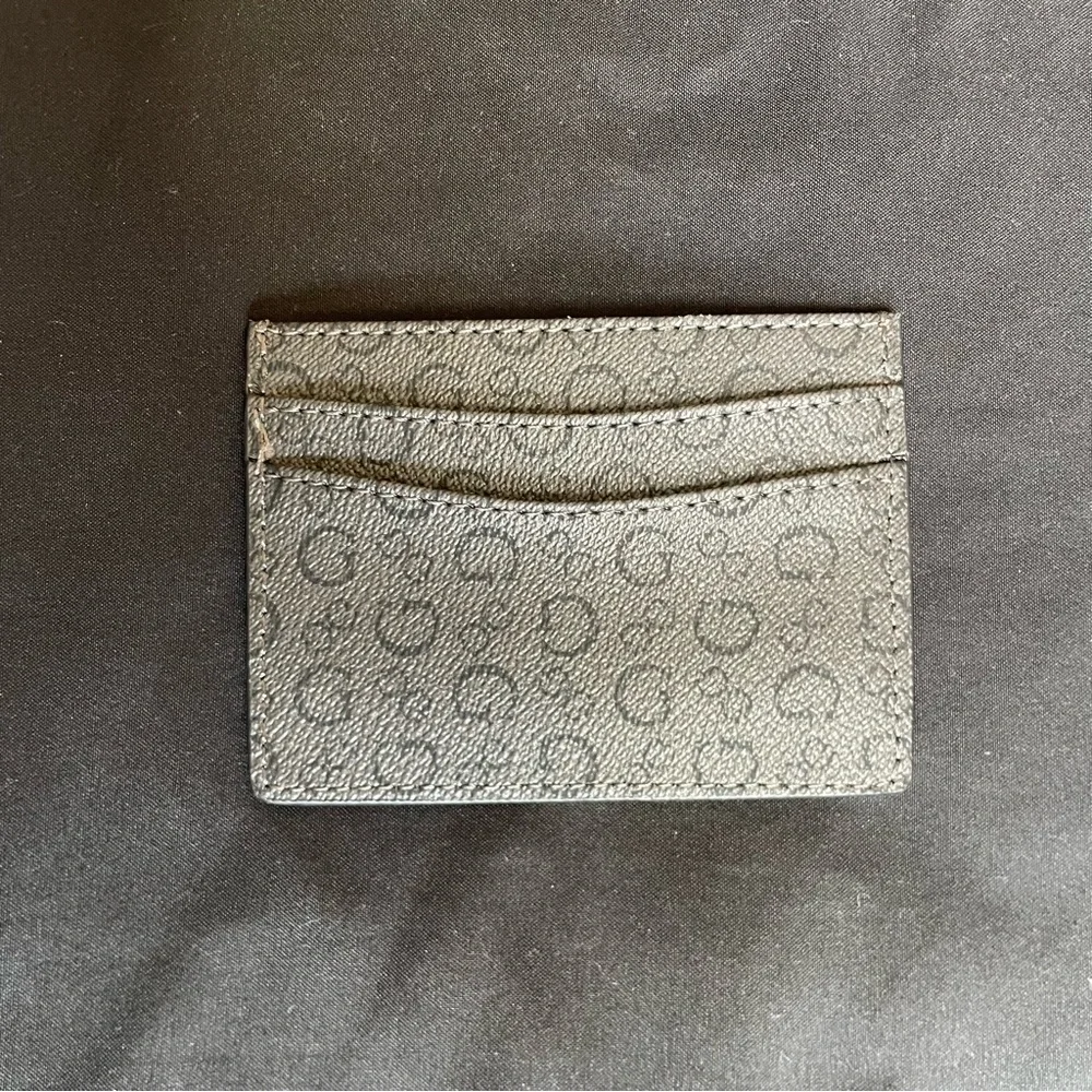 GUESS Wallet - Picture 2 of 3